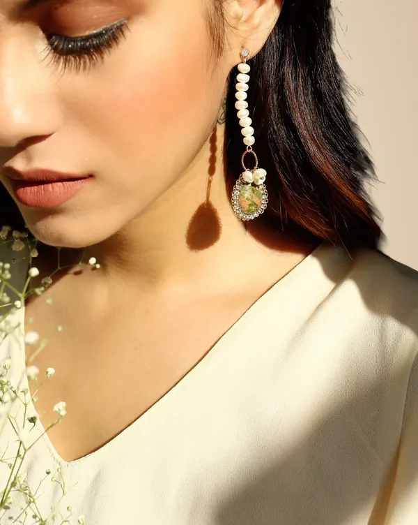 Kaia_Pearl_Earrings_Green