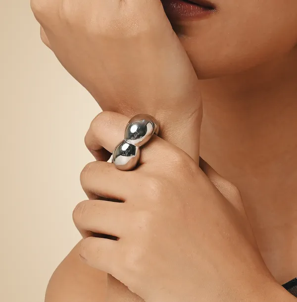 Rashmika_X_Fallon_Fallon_Floret_Ring_Silver