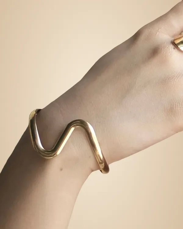Kripa_X_Amorist_Fiji_Cuff