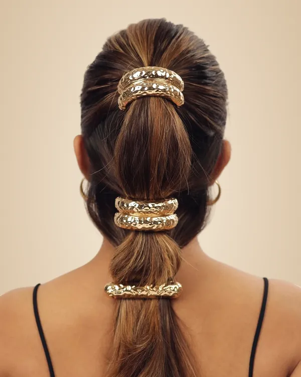 Payal_X_Hue_And_Her_Raya_Textured_Hair_Cuff_Single