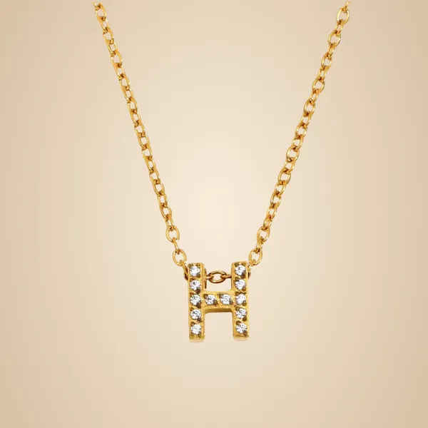 Dainty_Initial_Necklace_Gold_M
