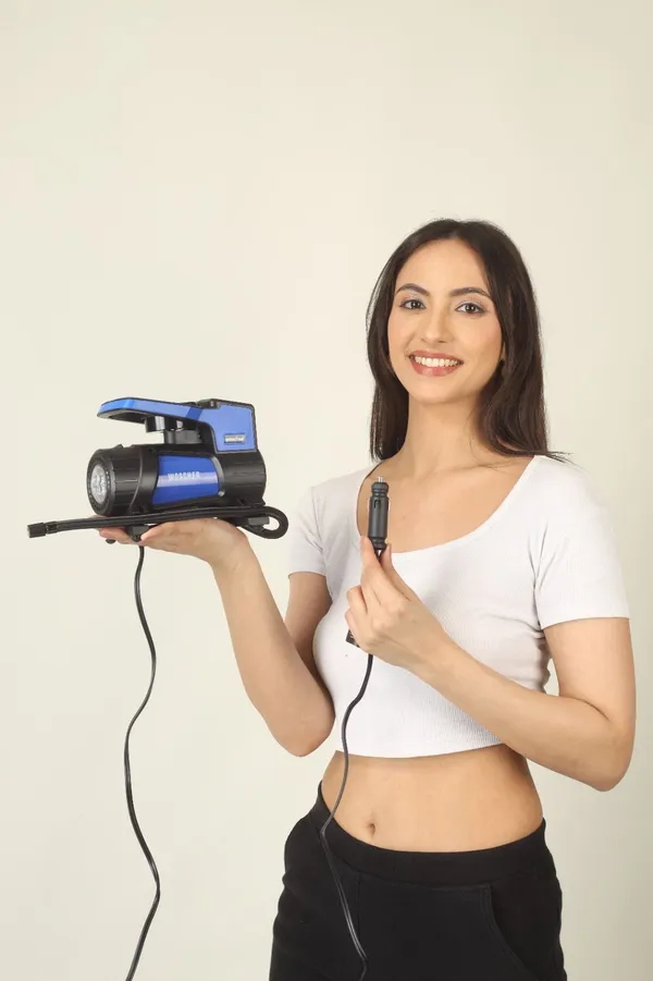 Wascher_Model_767D_Portable_Corded_Tyre_Inflator_12V_Dc,_150_Psi,_Black_And_Blue
