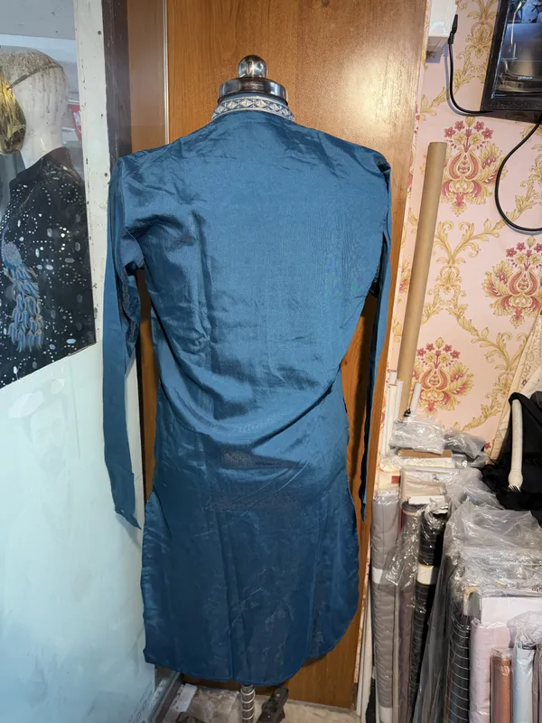 Blue_Cotton_Embroidered_Straight_Kurta_For_Men
