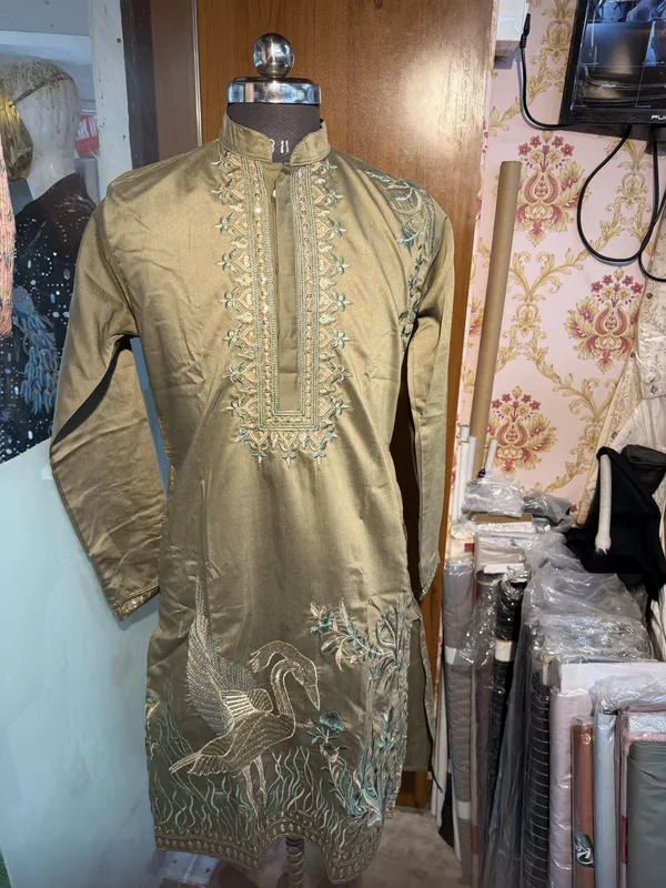 Olive_Cotton_Embroidered_Straight_Kurta_For_Men