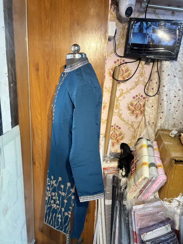 Blue_Cotton_Embroidered_Straight_Kurta_For_Men