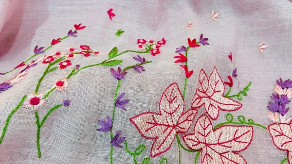 Pink_Elizabeth_Bennet_Linen_handwork_Saree_For_Women