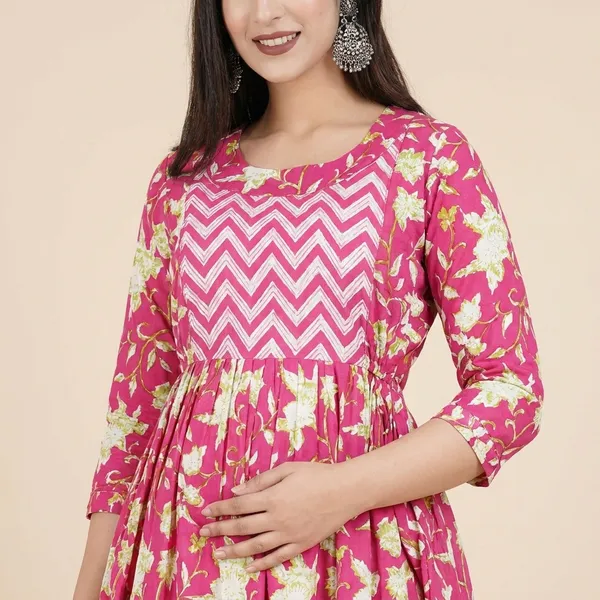 Pink_Floral_Chevron_Print_A_Line_Maternity_Dress_With_3/4_Sleeves