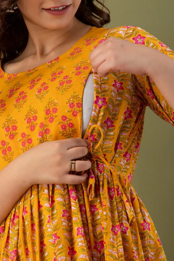 Yellow_Floral_Print_Gathered_Waist_Maternity_Dress_With_3/4_Sleeves