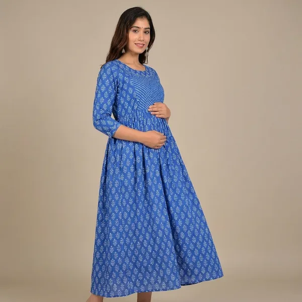 Blue_Floral_Print_Maternity_Maxi_Dress_With_3/4_Sleeves
