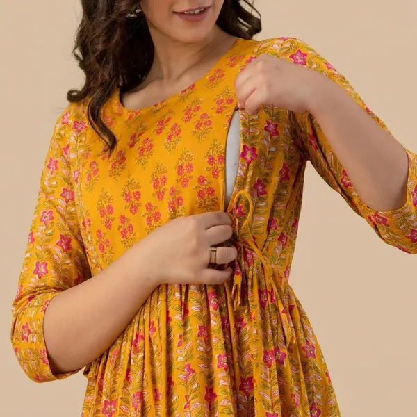 Yellow_Floral_Print_Gathered_Waist_Maternity_Dress_With_3/4_Sleeves