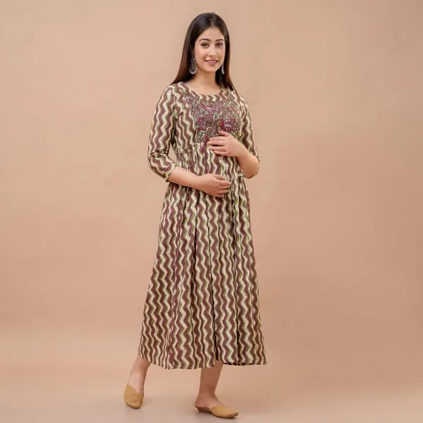 Womens_Printed_A_Line_Maternity_Dress_With_Embellished_Yoke
