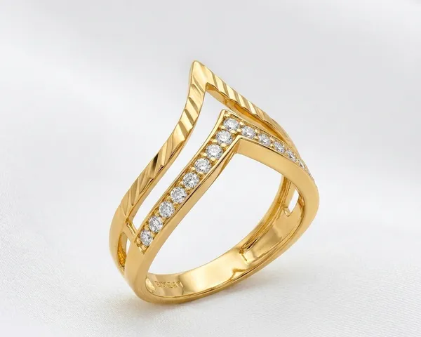 Chevron_Crystal_Pave_V_Ring