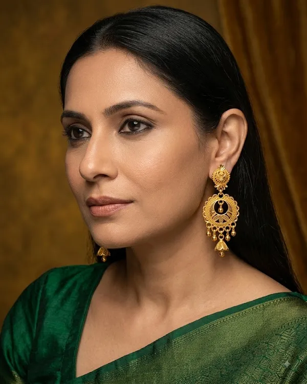 Chandrika_Gold_Chandbali_Earrings