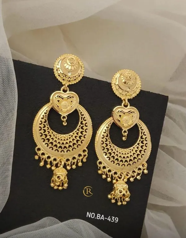 Mangal_Aura_Gold_Plated_Earrings_For_Women