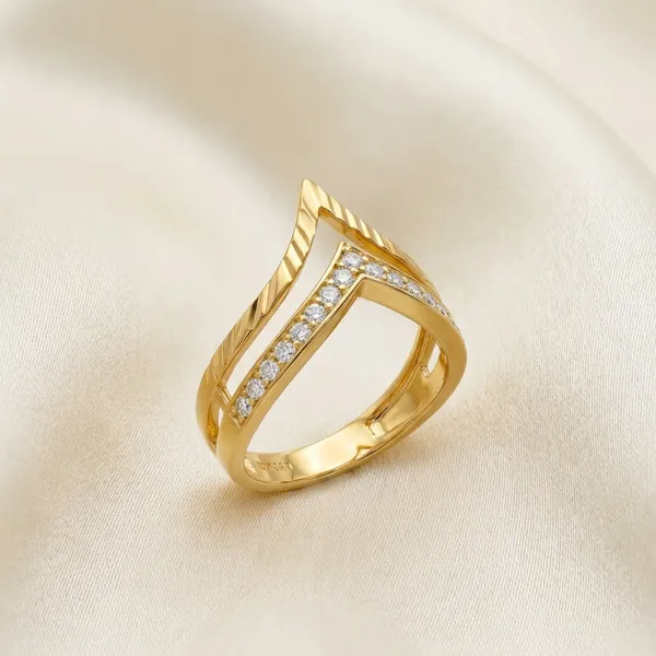 Chevron_Crystal_Pave_V_Ring
