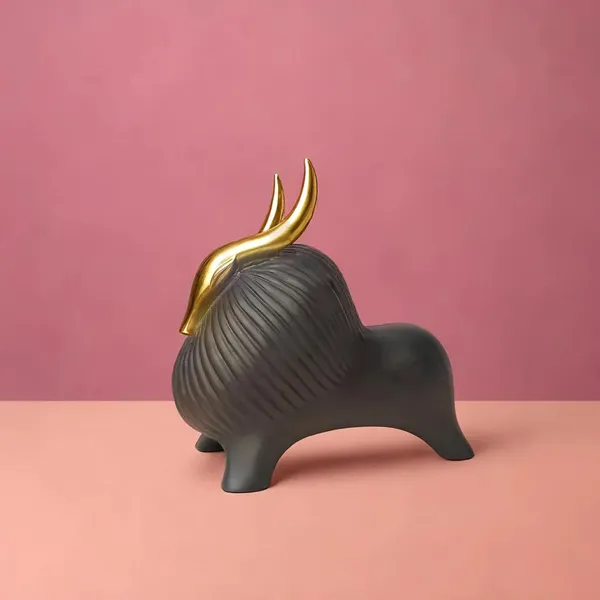 Decorative_Bull_Figurine_With_Golden_Horns_Black_Matte_Finish