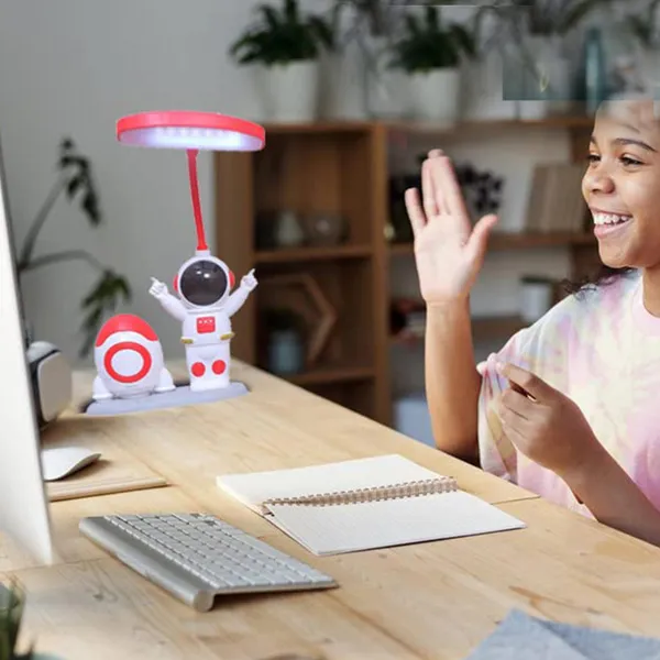 Led_Usb_Astronaut_Table_Lamp_Fashion_Desk_Light_For_Home,_School_&_Travel