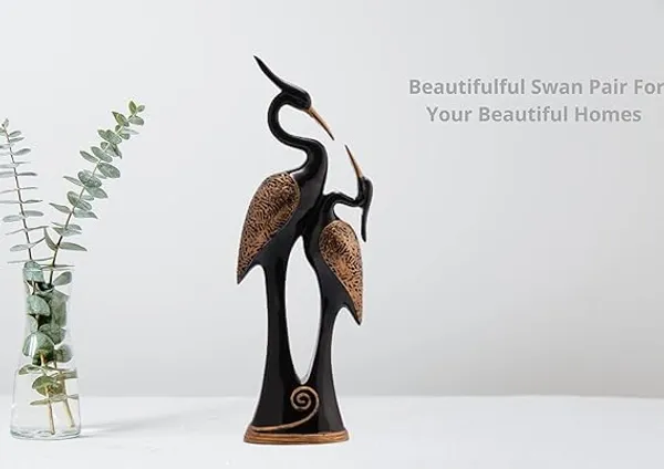 Decorative_Swan_Pair_Figurine_Black_&_Golden