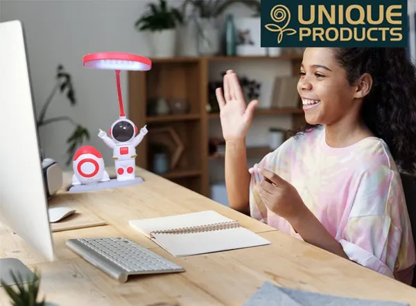 Led_Usb_Astronaut_Table_Lamp_Fashion_Desk_Light_For_Home,_School_&_Travel
