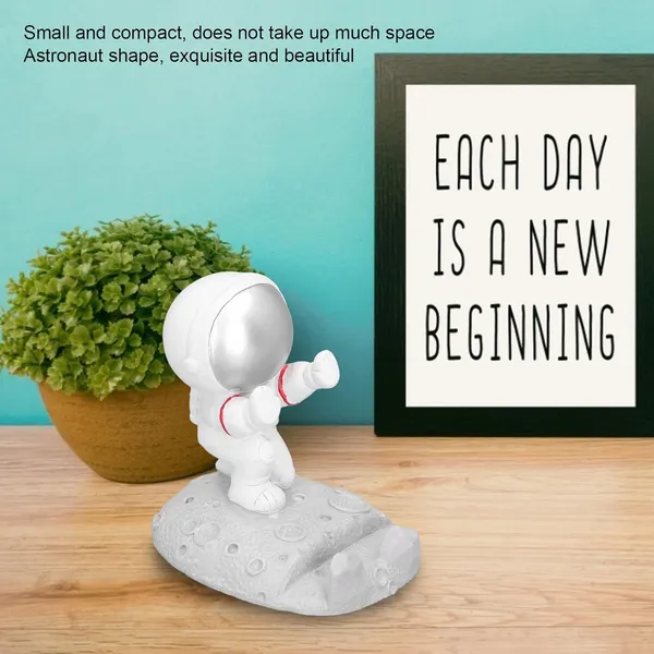 Astronaut_Smartphone_Stand_White_Desktop_Phone_Holder