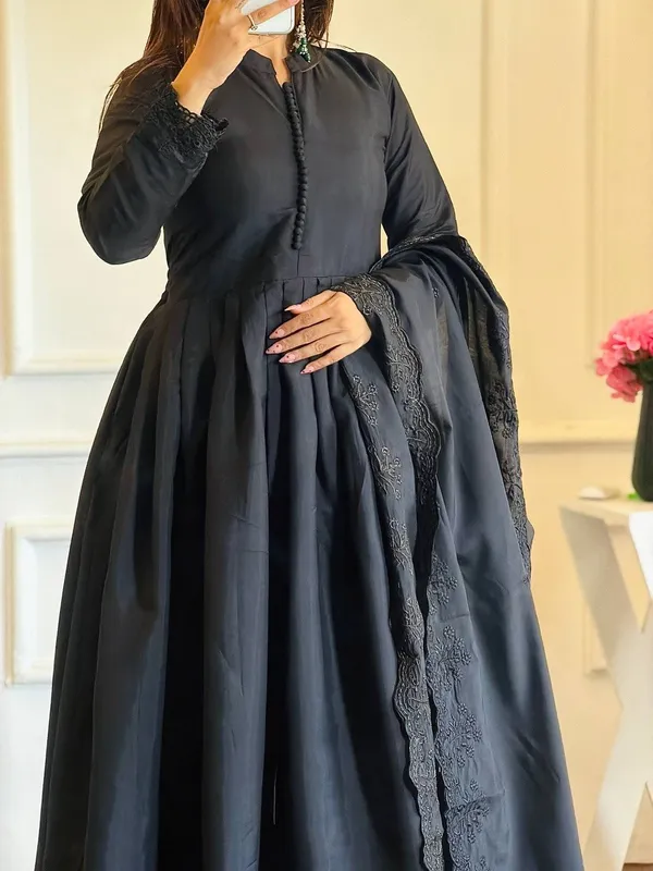 Party_Wear_Look_Gown_Full_Sleeve_Roman_Silk_Embroidery_Work