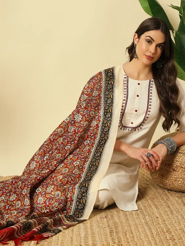 Ivory_Khadi_Cotton_Thread_Embroidered_Kurta_With_Pant_Dupatta_For_Women