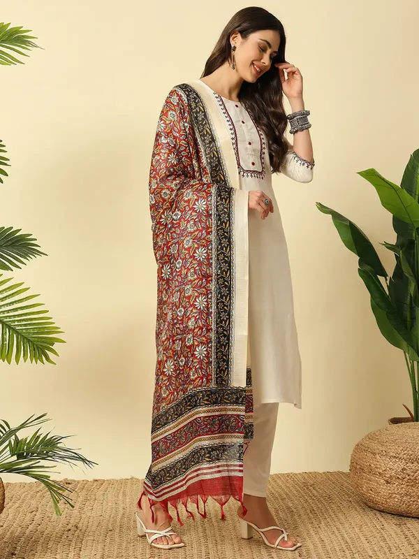 Ivory_Khadi_Cotton_Thread_Embroidered_Kurta_With_Pant_Dupatta_For_Women