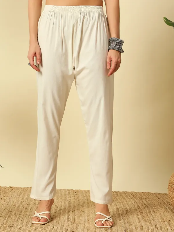 Ivory_Khadi_Cotton_Thread_Embroidered_Kurta_With_Pant_Dupatta_For_Women