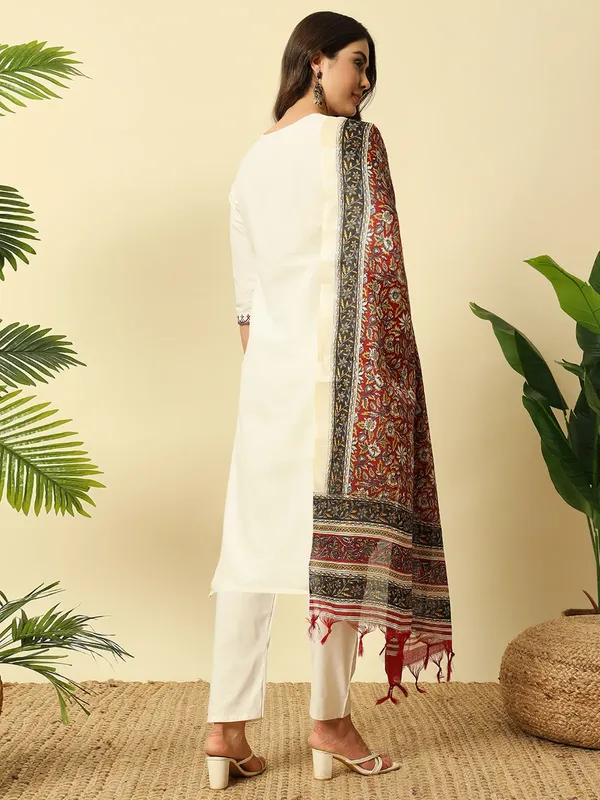 Ivory_Khadi_Cotton_Thread_Embroidered_Kurta_With_Pant_Dupatta_For_Women