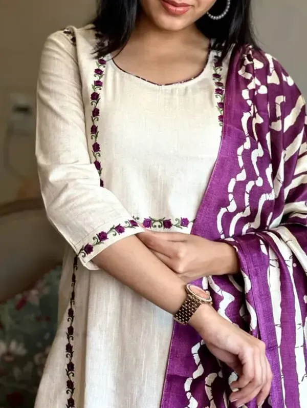 Ivory_Khadi_Cotton_Thread_Embroidered_Kurta_With_Pant_Dupatta_For_Women