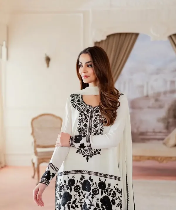 Farshi_Fit_Natural_Crepe_Embroidered_Top_Farshi_Palazzo_Set_With_Georgette_Dupatta