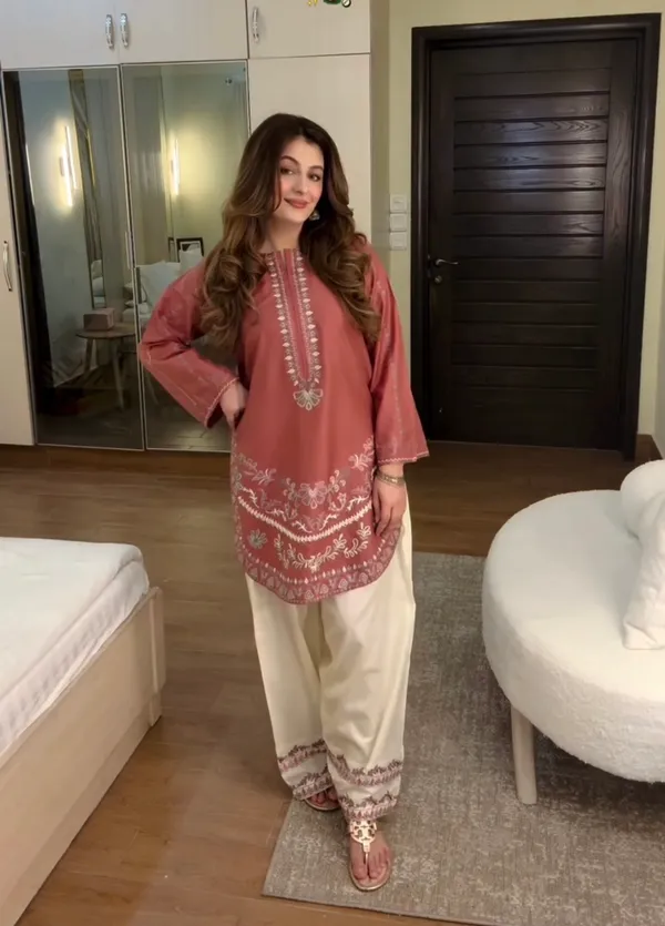 Luxury_Roman_Silk_Embroidery_Kurta_with_Farshi_Palazzo