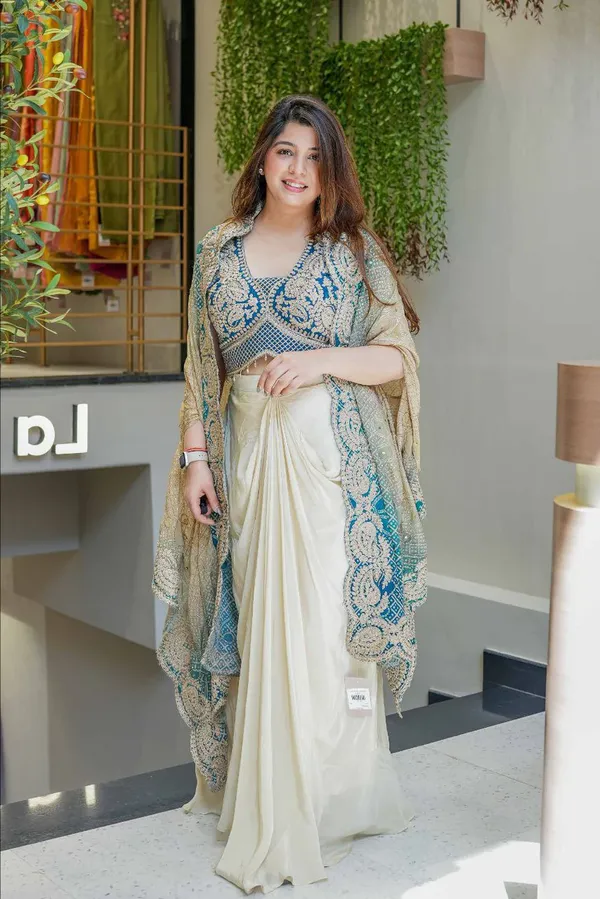 Elegant_Teal_Blue_Indowestern_Three_Piece_Dhoti_Set_With_Bandhani_Print_Shr