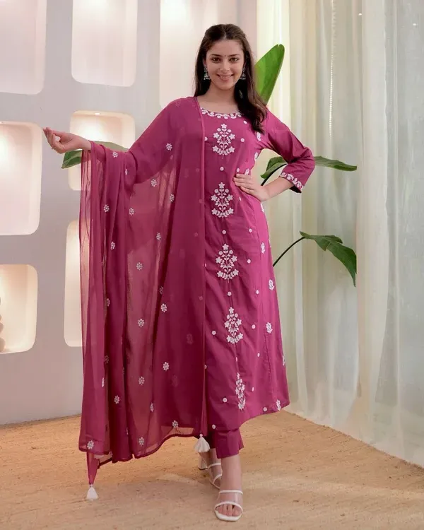 Pink_Rayon_Slub_Embroidered_Kurta_With_Pant_Chanderi_Dupatta_For_Women