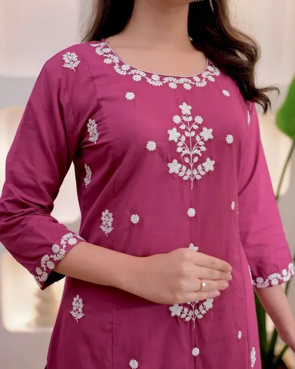 Pink_Rayon_Slub_Embroidered_Kurta_With_Pant_Chanderi_Dupatta_For_Women