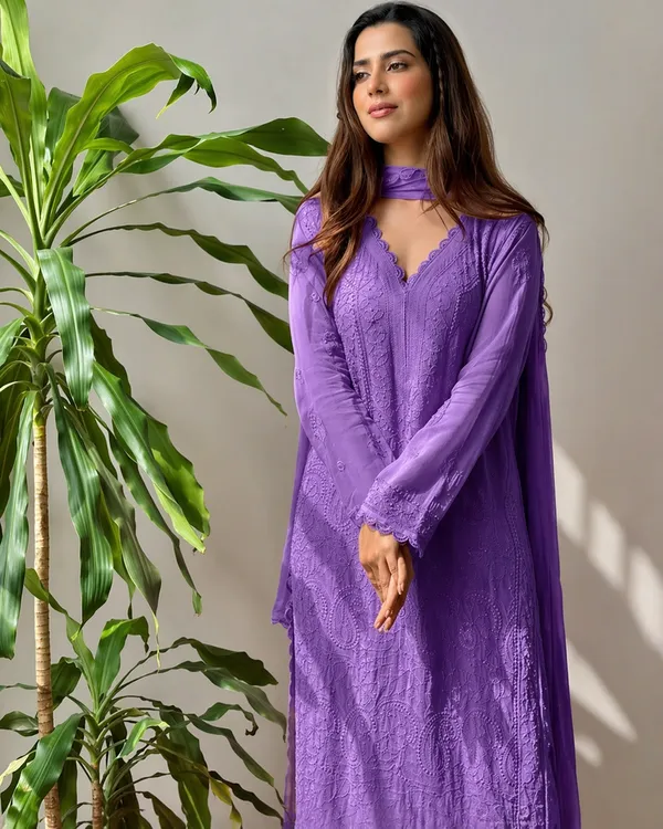 Lavender_Georgette_Chikankari_Embroidery_Kurta_With_Pant_Dupatta_For_Women