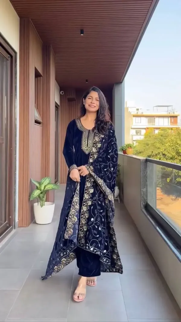 Blue_Midnight_Velvet_Elegance_Embroidered_Kurta_Set_For_Women