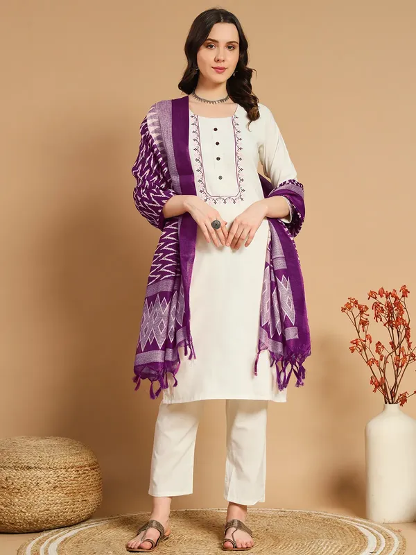 Ivory_Purple_Khadi_Cotton_Embroidered_Kurta_With_Pant_Dupatta_For_Women