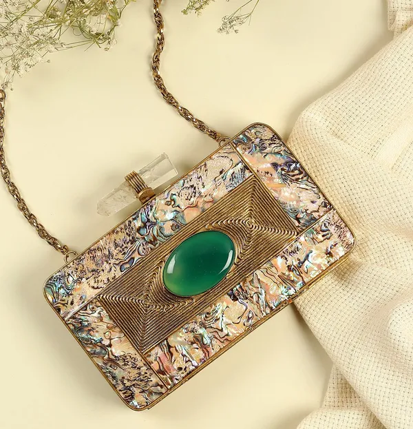 Golden_Brass_Premium_And_Elegant_Bag_For_Women
