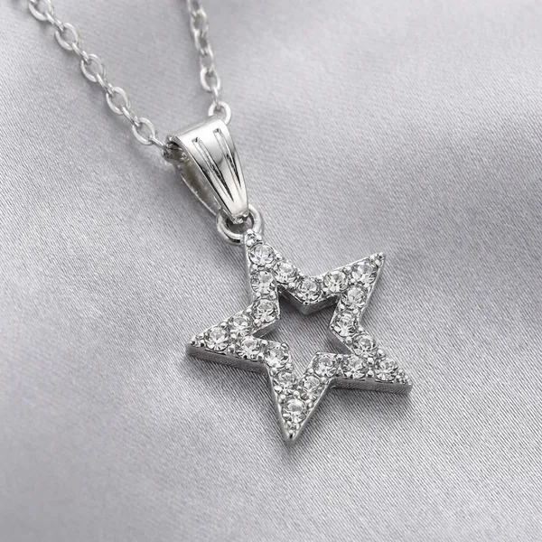 Star_Shaped_Brass_Crystal_Pendant_Necklace_With_Silver_Toned_Chain