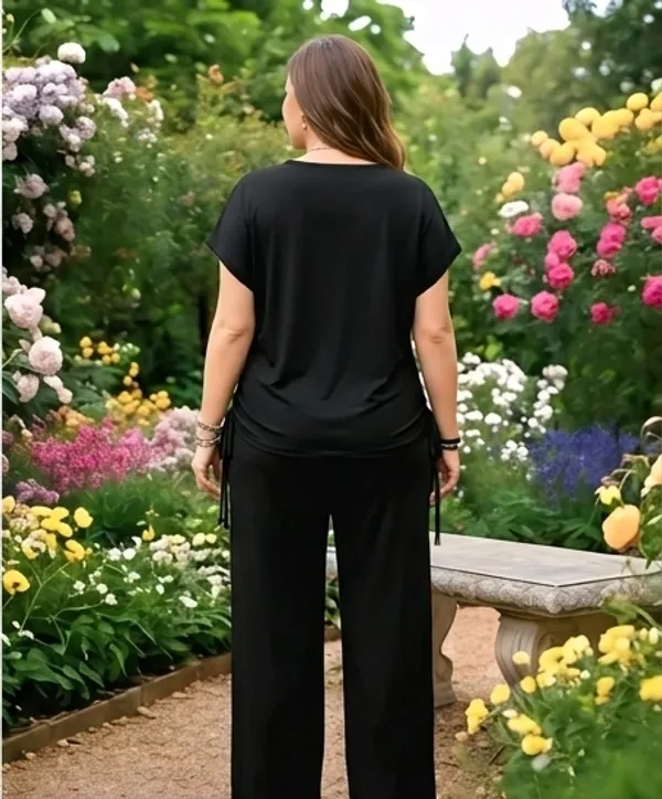 Women_Black_Two-Piece_Set_With_Heart_Print_-_Top_&_Pants_Combo