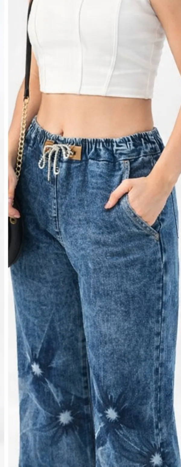 Women_Blue_Tie-Dye_Wide_Leg_Palazzo_Pants_With_Floral_Print