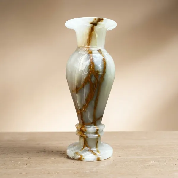 Elegant_White_Marble_Vase_With_Golden_Brown_Veining