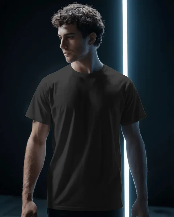 Men_Black_Solid_Color_Round_Neck_T_Shirt