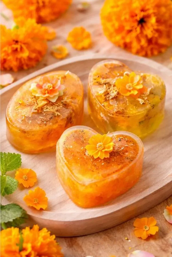Orange_Glycerine_And_Essential_Oils_Soap_For_Body_Cleansing_Pack_Of_3