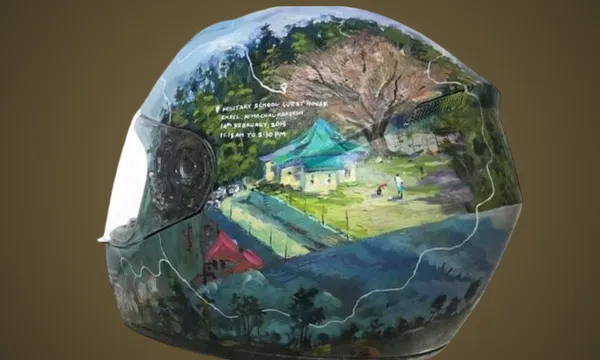 Hand-Painted_Helmet_With_Scenic_Landscape_Art