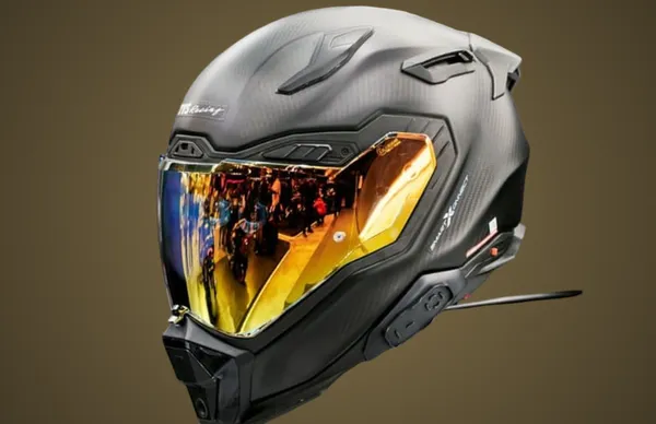 Matte_Black_Full-Face_Motorcycle_Helmet_With_Iridium_Gold_Visor