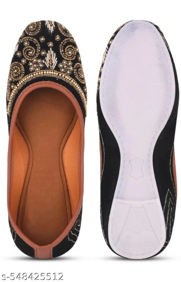 Black_Synthetic_Leather_Jutti_For_Women