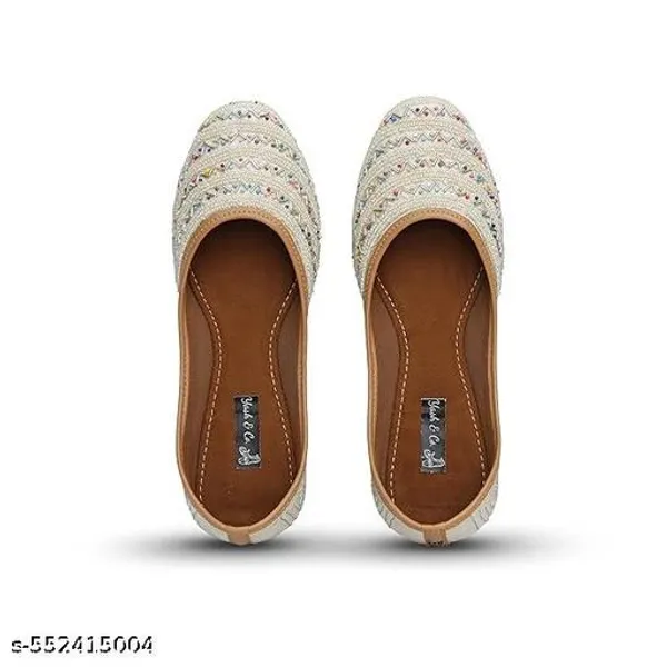 White_Synthetic_Leather_Jutti_For_Women