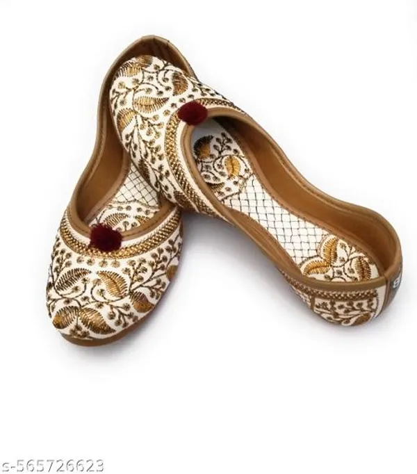 White_Synthetic_Leather_Jutti_For_Women